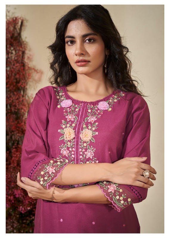 Shop Ethnic Dresses Online | Designer Ethnic Dresses Collection